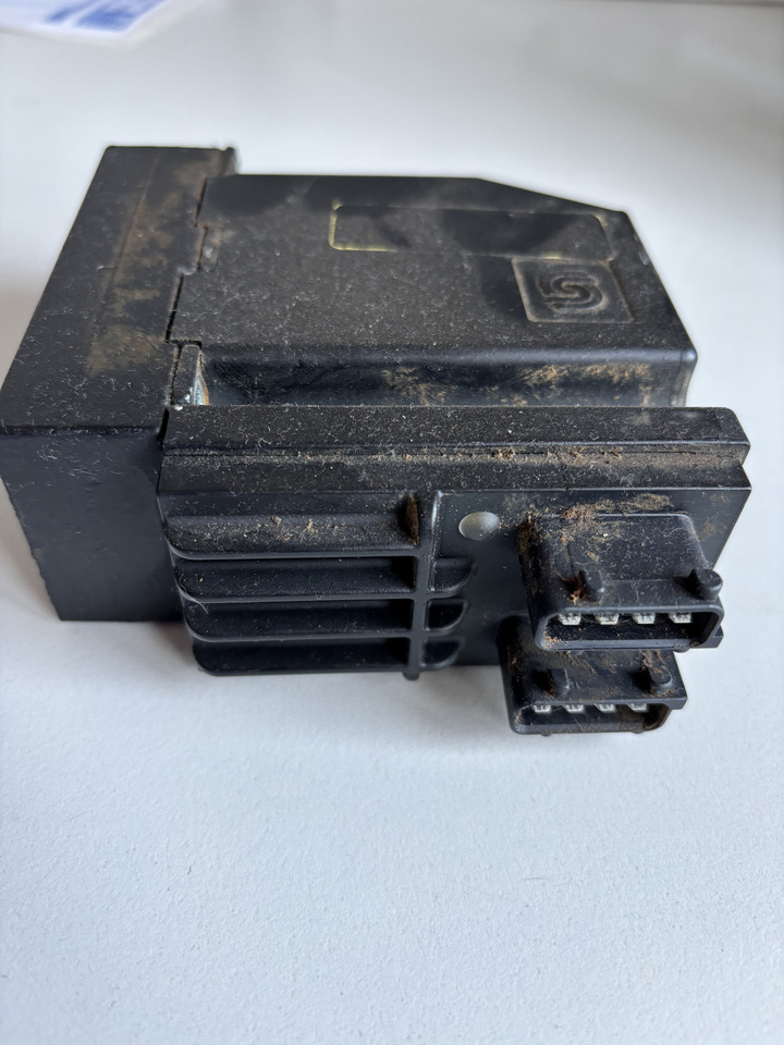 Cewka elektrozawór Danfoss 11093877 11235797 PVG32 - Електричен систем за Земјоделска машина: слика 2 Cewka elektrozawór Danfoss 11093877 11235797 PVG32 - Електричен систем за Земјоделска машина: слика 2