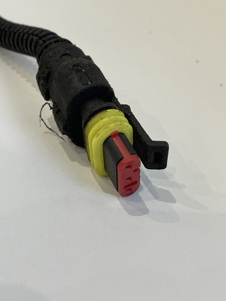 Claas Arion 550-520 650-620 - kabel wiązka elektryczna 0021581981 0021581982 - Појас за кабел/ Жица за Трактор: слика 3 Claas Arion 550-520 650-620 - kabel wiązka elektryczna 0021581981 0021581982 - Појас за кабел/ Жица за Трактор: слика 3