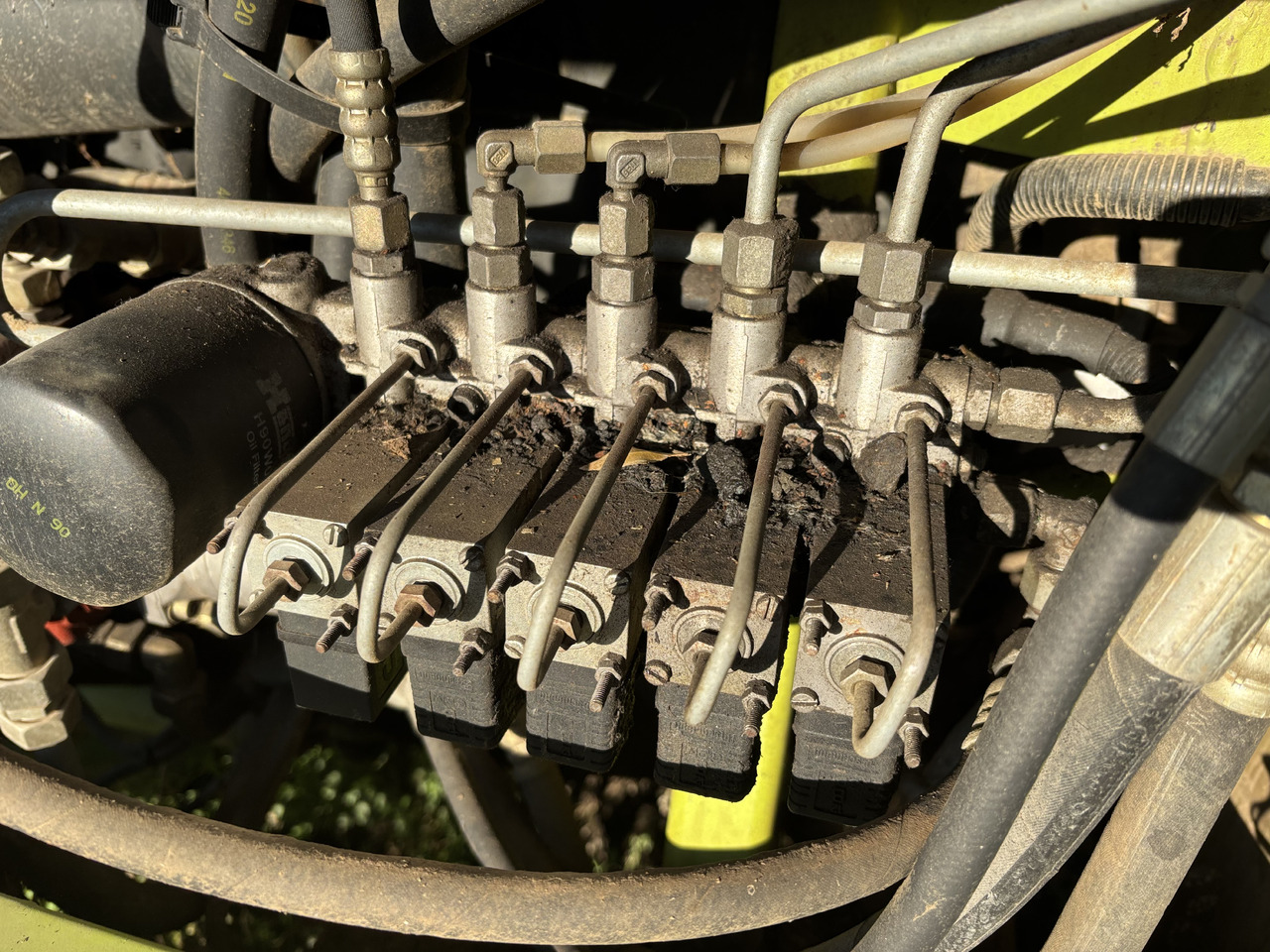 Claas Jaguar 800 820 840 860 880 Rozdzielacz Hydrauliczny Pompa Hydrauliczna - Хидраулична пумпа за Земјоделска машина: слика 1 Claas Jaguar 800 820 840 860 880 Rozdzielacz Hydrauliczny Pompa Hydrauliczna - Хидраулична пумпа за Земјоделска машина: слика 1
