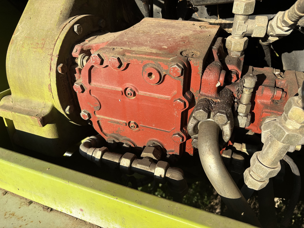 Claas Jaguar 820 840 860 Rozdzielacz hydrauliczny 00 0078 205 0 0000782050 - Хидраулика за Земјоделска машина: слика 2 Claas Jaguar 820 840 860 Rozdzielacz hydrauliczny 00 0078 205 0 0000782050 - Хидраулика за Земјоделска машина: слика 2