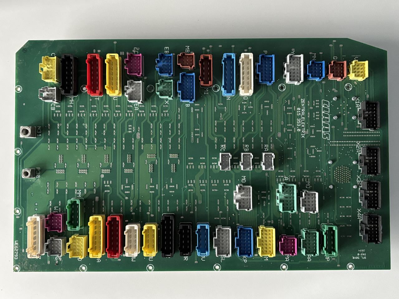 Claas Lexion 510 530 560 570 Płytka Bezpieczników Styków Modułów 0000153530 0000148031 - Осигурач за Земјоделска машина: слика 1 Claas Lexion 510 530 560 570 Płytka Bezpieczników Styków Modułów 0000153530 0000148031 - Осигурач за Земјоделска машина: слика 1