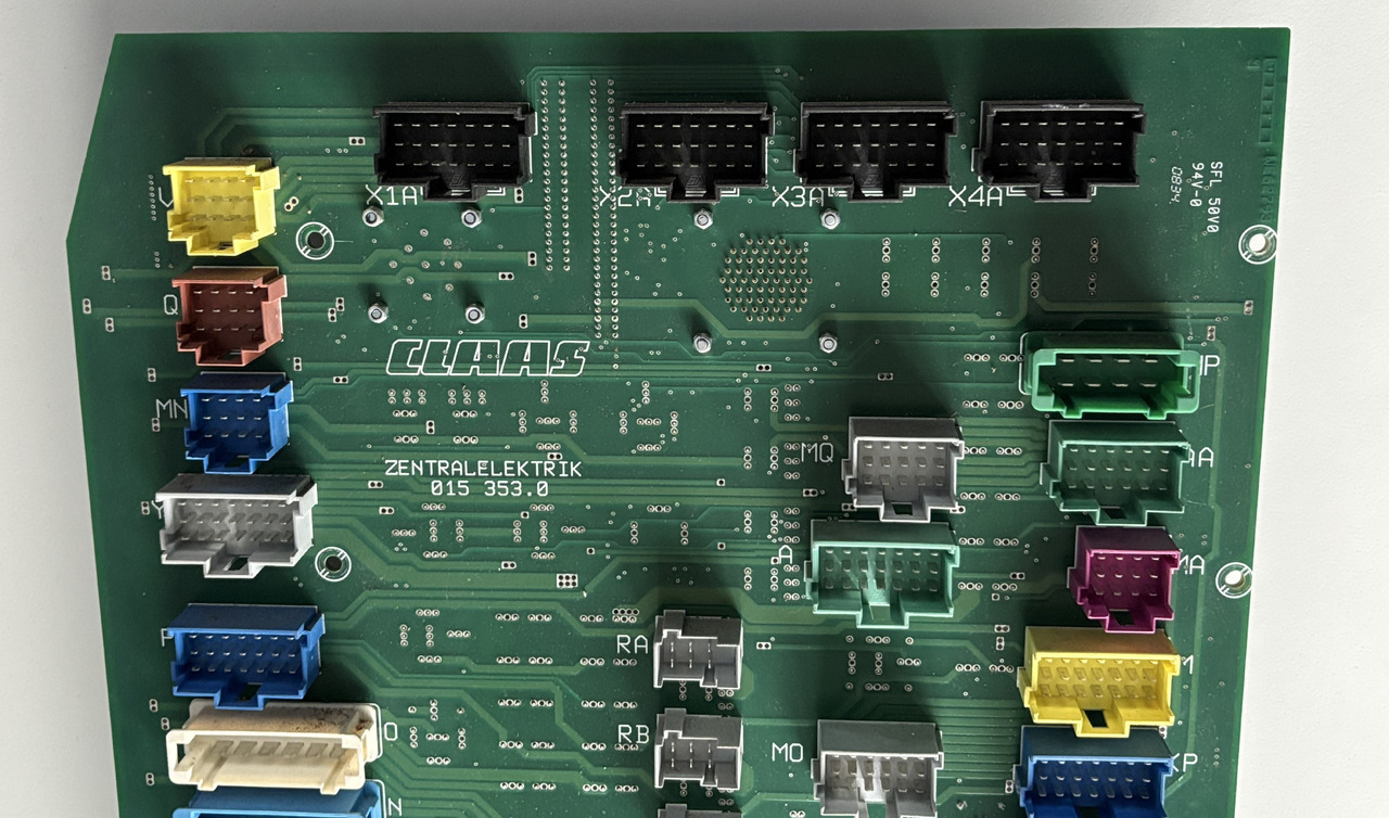 Claas Lexion 510 530 560 570 Płytka Bezpieczników Styków Modułów 0000153530 0000148031 - Осигурач за Земјоделска машина: слика 2 Claas Lexion 510 530 560 570 Płytka Bezpieczników Styków Modułów 0000153530 0000148031 - Осигурач за Земјоделска машина: слика 2