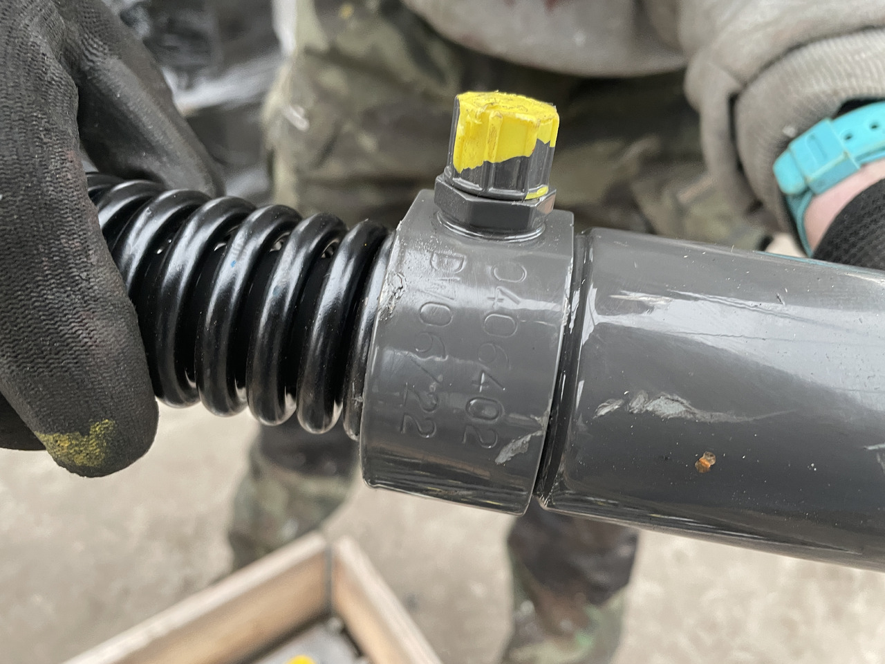 Claas Tucano - siłownik hydrauliczny siekacza słomy 0000406402 - Хидрауличен цилиндар за Земјоделска машина: слика 2 Claas Tucano - siłownik hydrauliczny siekacza słomy 0000406402 - Хидрауличен цилиндар за Земјоделска машина: слика 2