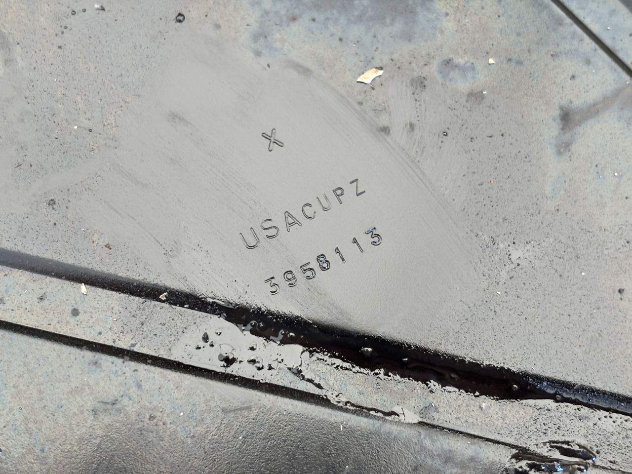 Cummins 6CT 6CT8.3 6C8.3 Pokrywa obudowy rozrządu 3958113 - Мотор и делови: слика 3 Cummins 6CT 6CT8.3 6C8.3 Pokrywa obudowy rozrządu 3958113 - Мотор и делови: слика 3