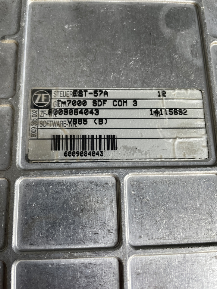 Deutz Fahr Agrotron - sterownik skrzyni biegów 0260001046 - Единица за контрола за Земјоделска машина: слика 3 Deutz Fahr Agrotron - sterownik skrzyni biegów 0260001046 - Единица за контрола за Земјоделска машина: слика 3