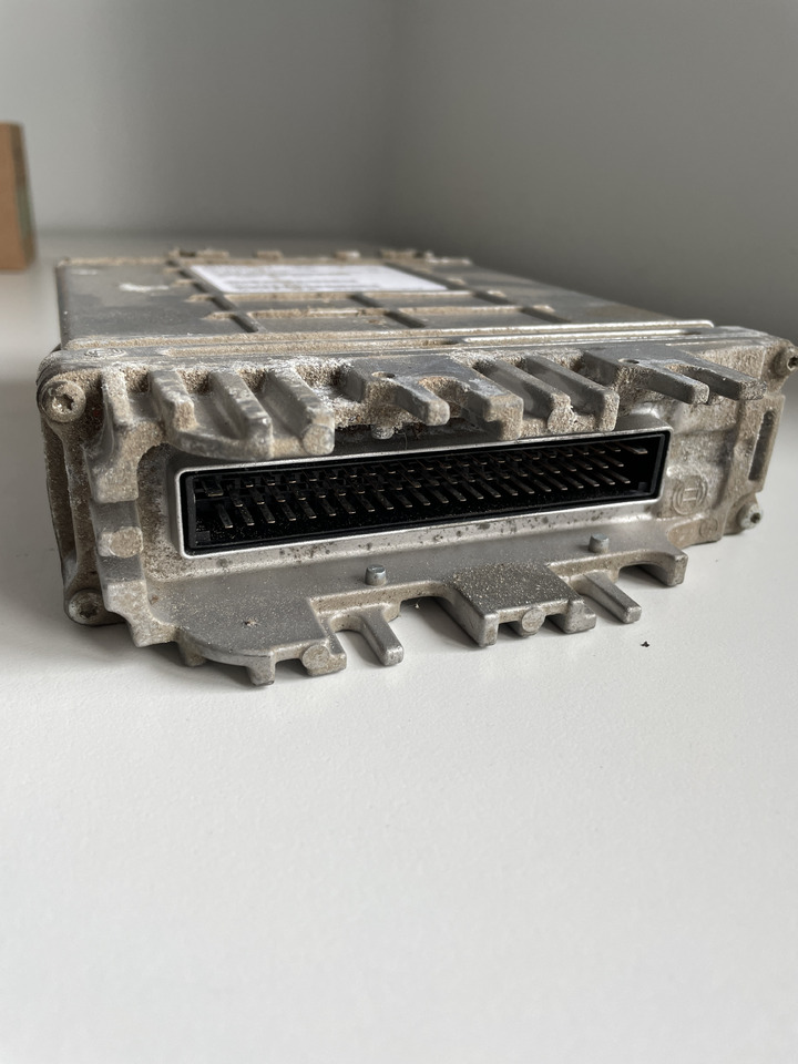 Deutz Fahr Agrotron - sterownik skrzyni biegów 0260001046 - Единица за контрола за Земјоделска машина: слика 2 Deutz Fahr Agrotron - sterownik skrzyni biegów 0260001046 - Единица за контрола за Земјоделска машина: слика 2