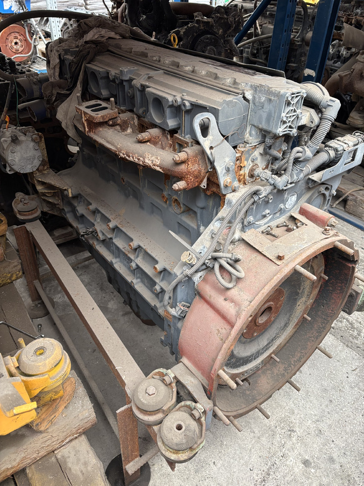 Deutz TCD2013 L06 2V TCD2013L062V C3UI181 Silnik Kompletny - Мотор за Градежна машина: слика 2 Deutz TCD2013 L06 2V TCD2013L062V C3UI181 Silnik Kompletny - Мотор за Градежна машина: слика 2