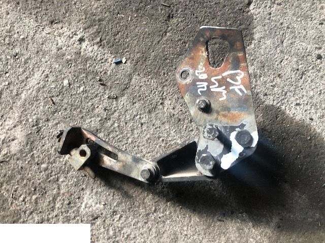 Deutz bf4m2012 - Napinacz Alternatora - Алтернатор за Земјоделска машина: слика 1 Deutz bf4m2012 - Napinacz Alternatora - Алтернатор за Земјоделска машина: слика 1