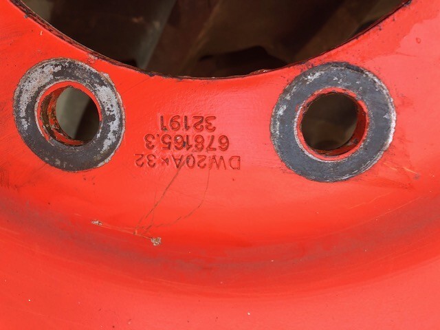 Felga DW20Ax32 , Felga 20x32 Claas Dominator Mega - Комплетно тркало за Земјоделска машина: слика 2 Felga DW20Ax32 , Felga 20x32 Claas Dominator Mega - Комплетно тркало за Земјоделска машина: слика 2