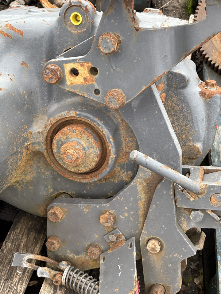 Fendt 509 510 512 Zwolnica Kompletne 380114150010 199110150050 199110150012 198100150050 - Конечен редуктор за Земјоделска машина: слика 5 Fendt 509 510 512 Zwolnica Kompletne 380114150010 199110150050 199110150012 198100150050 - Конечен редуктор за Земјоделска машина: слика 5