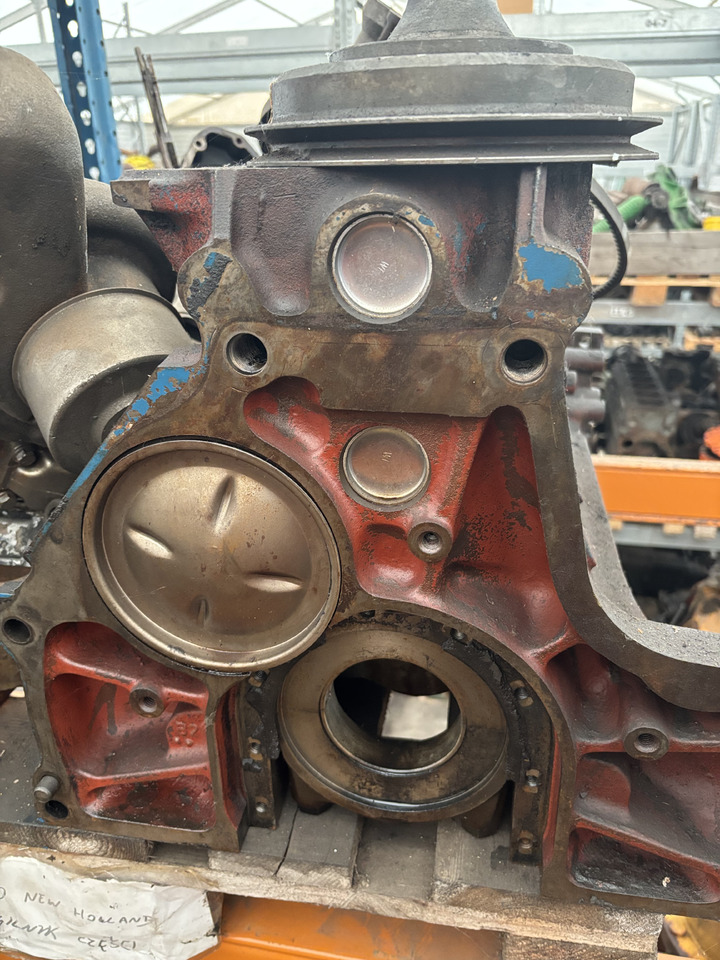 Ford New Holland 8630 8730 8830 TW20 TW25 TW30 Blok Silnika FONN-6015-DA - Блок на цилиндерот за Земјоделска машина: слика 2 Ford New Holland 8630 8730 8830 TW20 TW25 TW30 Blok Silnika FONN-6015-DA - Блок на цилиндерот за Земјоделска машина: слика 2