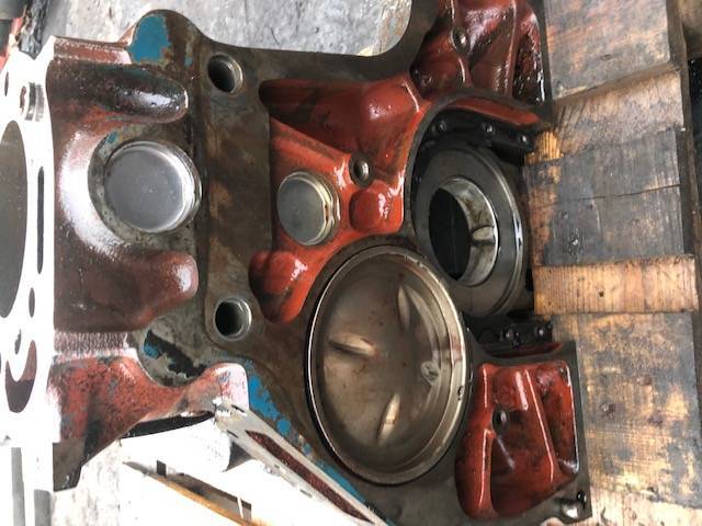 Ford New Holland fon-6015 - Blok cylindrów - Блок на цилиндерот за Земјоделска машина: слика 4 Ford New Holland fon-6015 - Blok cylindrów - Блок на цилиндерот за Земјоделска машина: слика 4