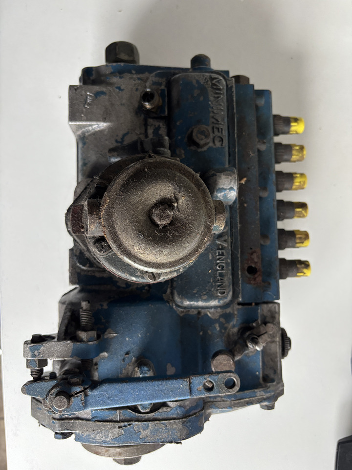 Ford TW25 - pompa wtryskowa paliwa - Пумпа за гориво за Земјоделска машина: слика 4 Ford TW25 - pompa wtryskowa paliwa - Пумпа за гориво за Земјоделска машина: слика 4