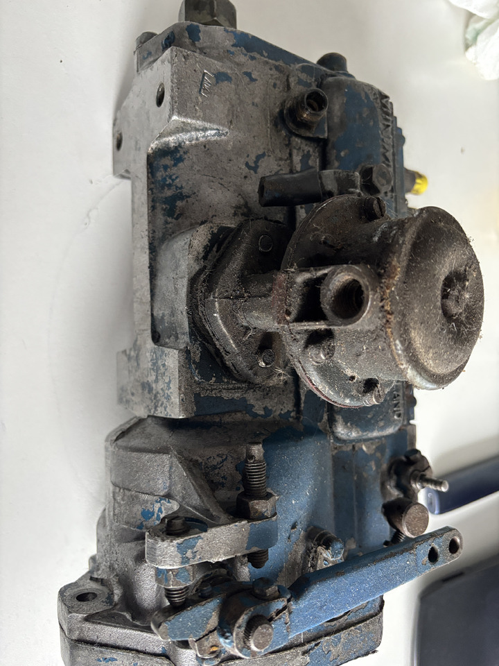 Ford TW25 - pompa wtryskowa paliwa - Пумпа за гориво за Земјоделска машина: слика 5 Ford TW25 - pompa wtryskowa paliwa - Пумпа за гориво за Земјоделска машина: слика 5