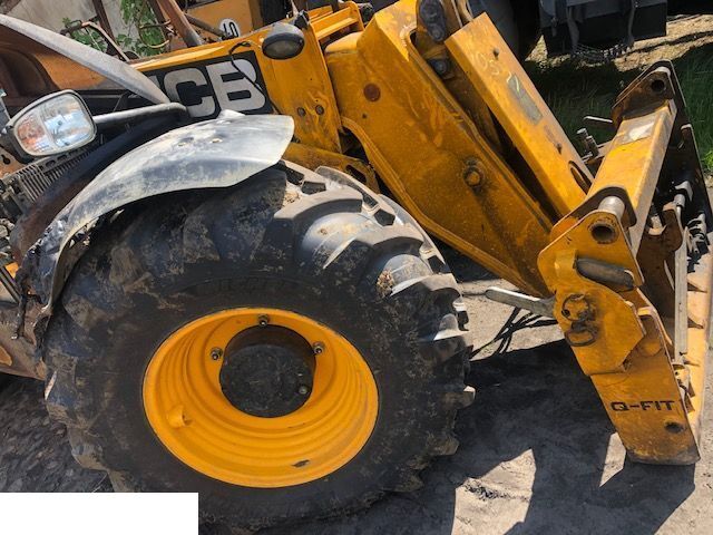 JCB 3cx - Piasta - Глава на тркало за Земјоделска машина: слика 2 JCB 3cx - Piasta - Глава на тркало за Земјоделска машина: слика 2