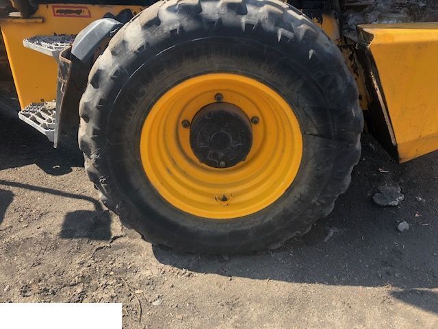 JCB - Koło ~ Opona 460/70 R24  -  Felga 16x24 - Комплетно тркало за Опрема за ракување со материјали: слика 4 JCB - Koło ~ Opona 460/70 R24  -  Felga 16x24 - Комплетно тркало за Опрема за ракување со материјали: слика 4