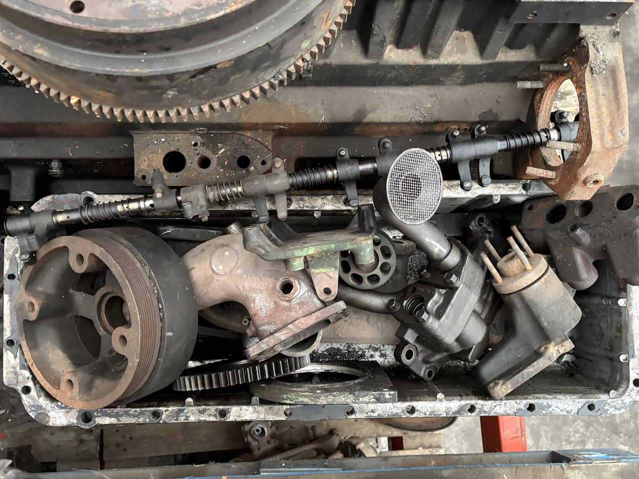 John Deere 6081 R127721 R127723 R120028 Cylinder Tłoki  Klawiatura Koło Zamachowe CZĘŚCI - Замаец за Земјоделска машина: слика 1 John Deere 6081 R127721 R127723 R120028 Cylinder Tłoki  Klawiatura Koło Zamachowe CZĘŚCI - Замаец за Земјоделска машина: слика 1