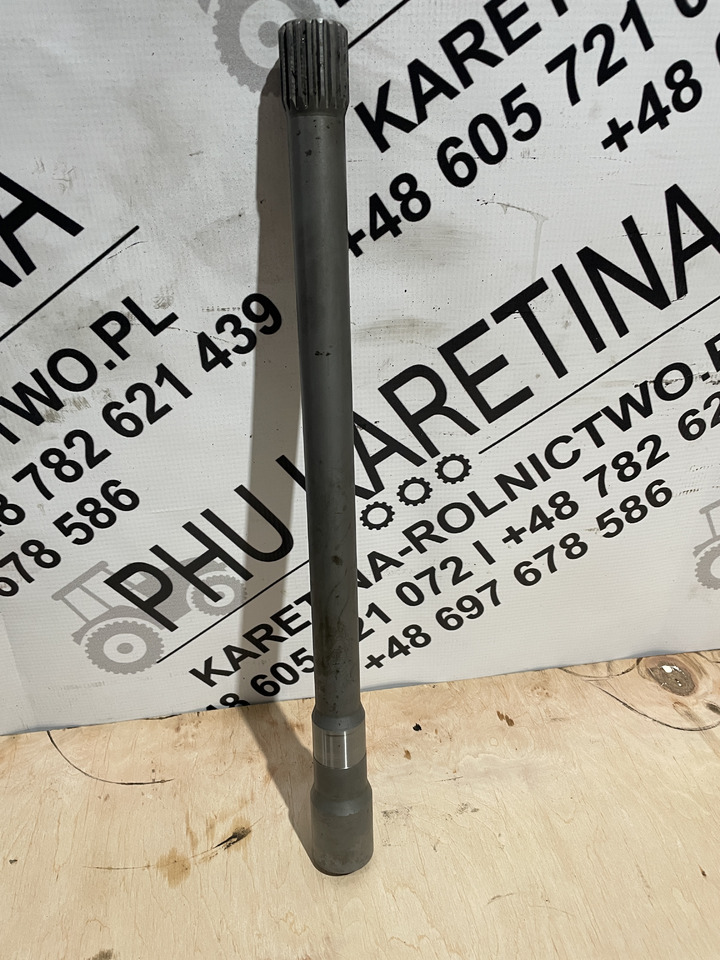 John Deere 6300 6100 6200 6400 - wałek skrzyni biegów L101305 - Менувач и делови за Земјоделска машина: слика 1 John Deere 6300 6100 6200 6400 - wałek skrzyni biegów L101305 - Менувач и делови за Земјоделска машина: слика 1