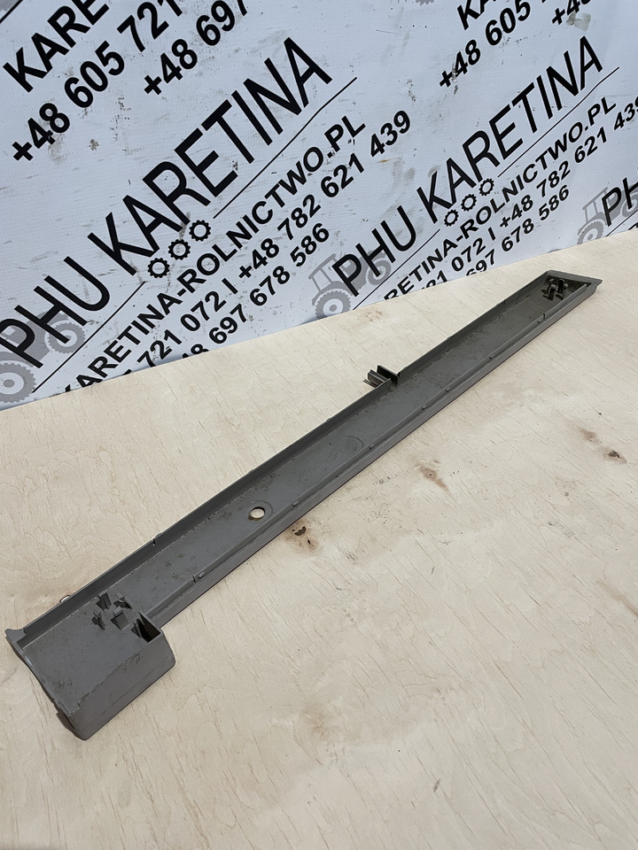 John Deere 6920S - plastik panel wnętrza L111871 L159114 - Кабина и ентериер за Земјоделска машина: слика 2 John Deere 6920S - plastik panel wnętrza L111871 L159114 - Кабина и ентериер за Земјоделска машина: слика 2