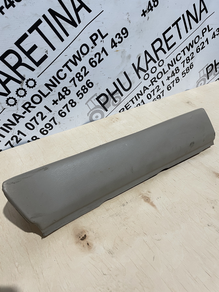 John Deere 6920S - plastik panel wnętrza - Кабина и ентериер за Земјоделска машина: слика 1 John Deere 6920S - plastik panel wnętrza - Кабина и ентериер за Земјоделска машина: слика 1