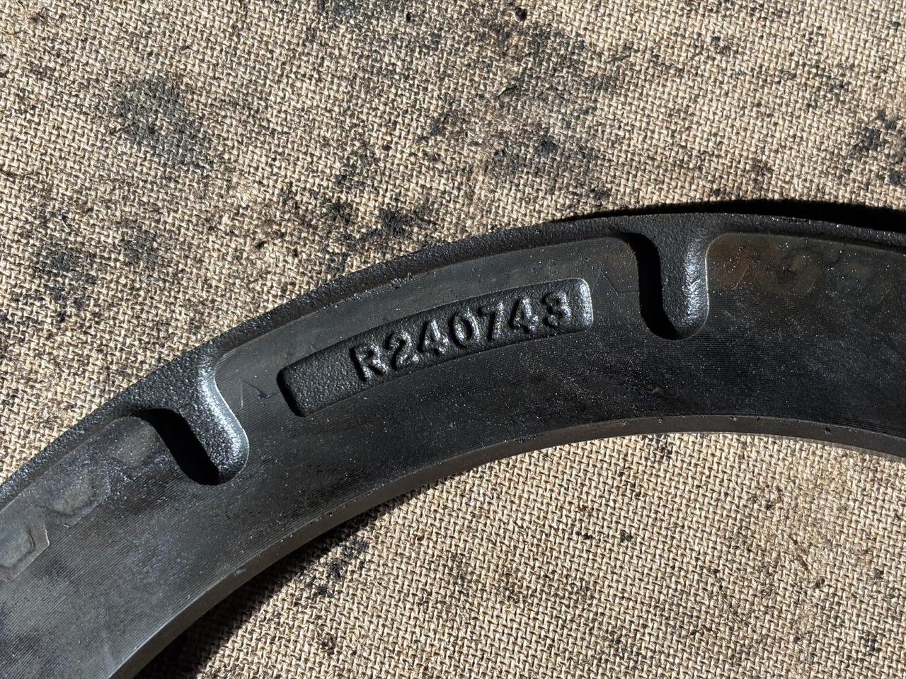 John Deere 7200 7230 7630 7830 7930 7M 230 Docisk Hamulca Płytka R226506 R240743 - Кочни дискови за Земјоделска машина: слика 3 John Deere 7200 7230 7630 7830 7930 7M 230 Docisk Hamulca Płytka R226506 R240743 - Кочни дискови за Земјоделска машина: слика 3