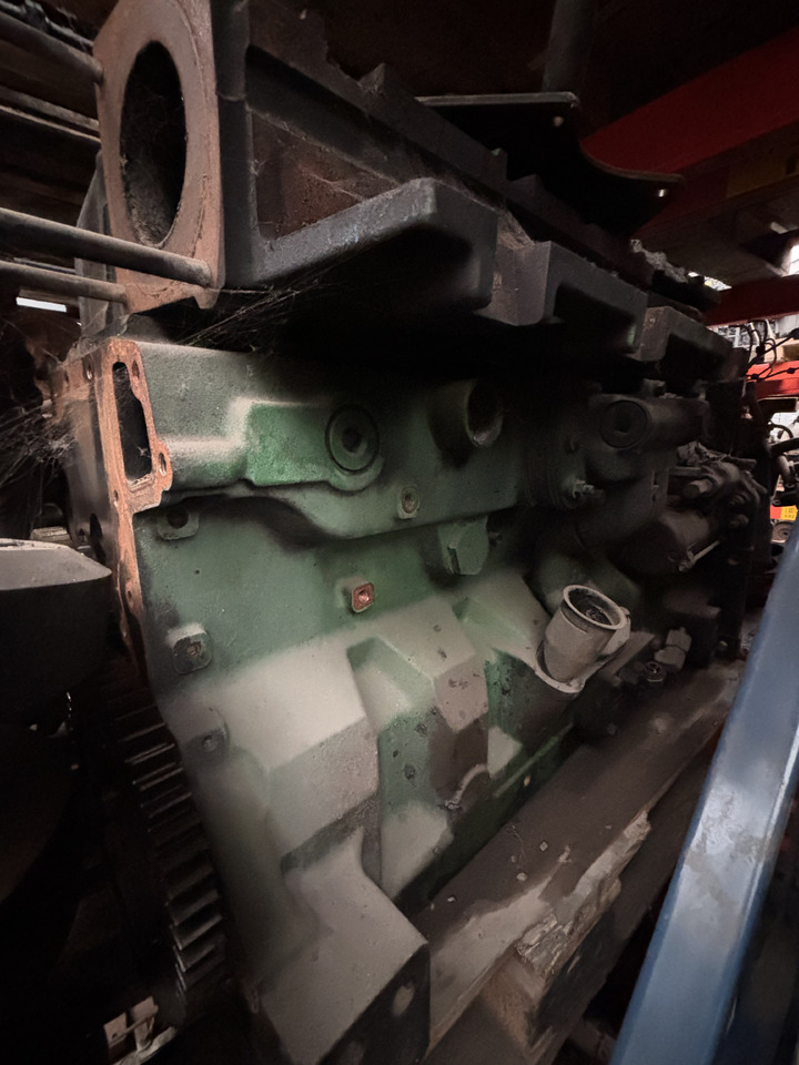 John Deere 7230 7280 8260 8310 9370 670 Silnik Blok Koło Zamachowe CZĘŚCI RE538143 R537181 - Замаец за Земјоделска машина: слика 2 John Deere 7230 7280 8260 8310 9370 670 Silnik Blok Koło Zamachowe CZĘŚCI RE538143 R537181 - Замаец за Земјоделска машина: слика 2