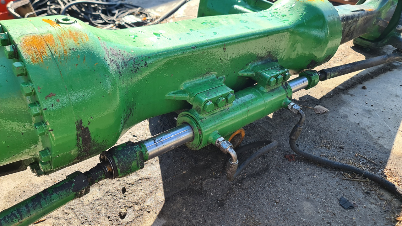 John Deere 8600 Siłownik mostu tylnego Osi tylnej AXE53239 - Цилиндар за кочници за Земјоделска машина: слика 1 John Deere 8600 Siłownik mostu tylnego Osi tylnej AXE53239 - Цилиндар за кочници за Земјоделска машина: слика 1