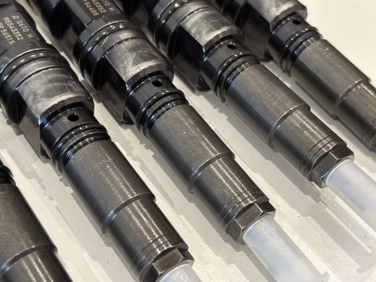 John Deere 9.0L HPCR RE543352 Wtryskiwacz Wtryskiwacze 095000-0610 RE543605 0610 PO REGENERACJI - Инјектор за Земјоделска машина: слика 4 John Deere 9.0L HPCR RE543352 Wtryskiwacz Wtryskiwacze 095000-0610 RE543605 0610 PO REGENERACJI - Инјектор за Земјоделска машина: слика 4