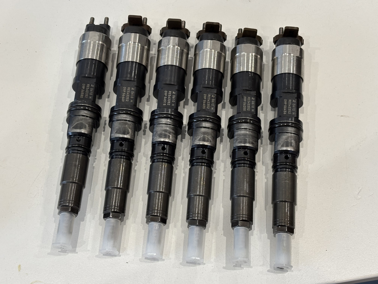 John Deere 9.0L HPCR RE543352 Wtryskiwacz Wtryskiwacze 095000-0610 RE543605 0610 PO REGENERACJI - Инјектор за Земјоделска машина: слика 1 John Deere 9.0L HPCR RE543352 Wtryskiwacz Wtryskiwacze 095000-0610 RE543605 0610 PO REGENERACJI - Инјектор за Земјоделска машина: слика 1