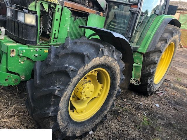 John Deere - Koło Felga 420/70 R24 Koło 520/70 R38 - Комплетно тркало за Земјоделска машина: слика 1 John Deere - Koło Felga 420/70 R24 Koło 520/70 R38 - Комплетно тркало за Земјоделска машина: слика 1