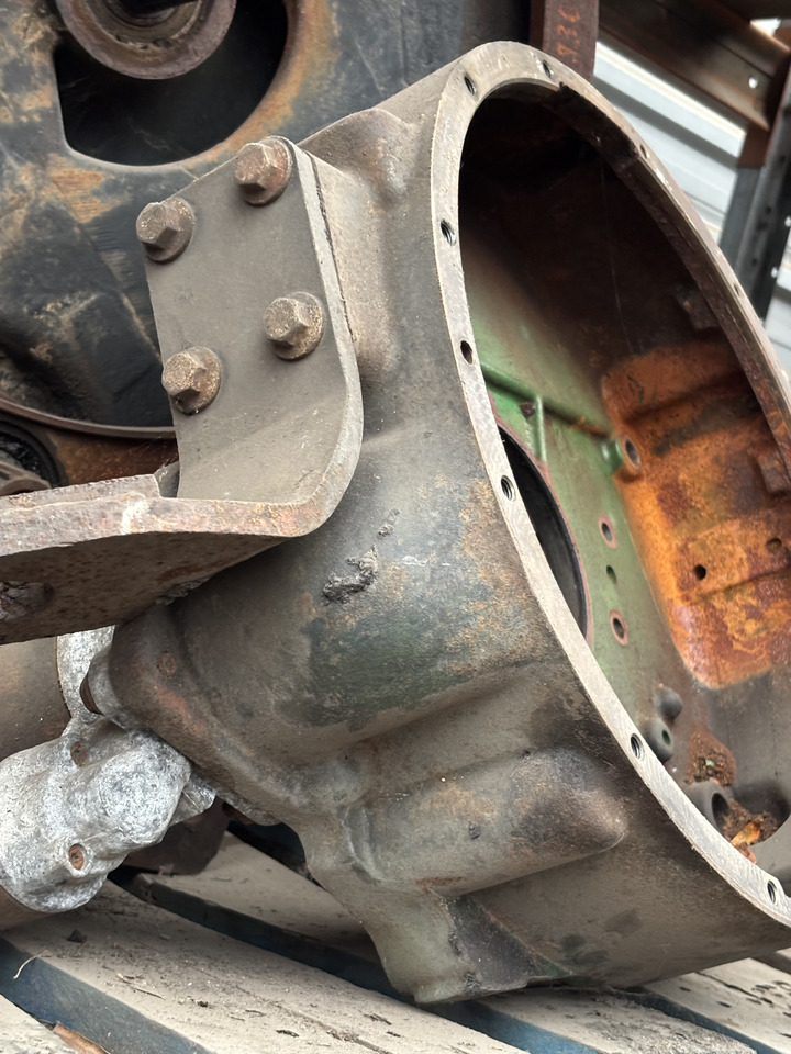 John Deere R503444 R121421 R120586 502941 R503406 R504272 Obudowa Koła Zamachowego - Замаец за Земјоделска машина: слика 3 John Deere R503444 R121421 R120586 502941 R503406 R504272 Obudowa Koła Zamachowego - Замаец за Земјоделска машина: слика 3