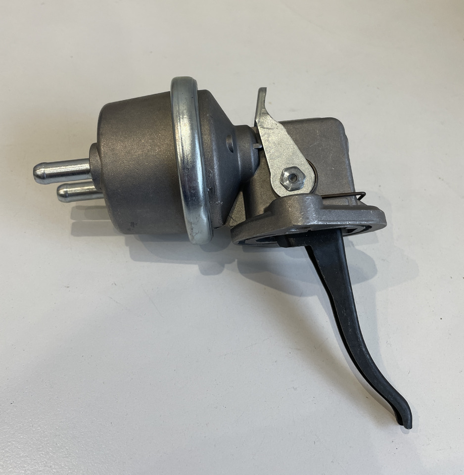 John Deere - mechaniczna pompa paliwa RE61260 - Пумпа за гориво за Земјоделска машина: слика 4 John Deere - mechaniczna pompa paliwa RE61260 - Пумпа за гориво за Земјоделска машина: слика 4