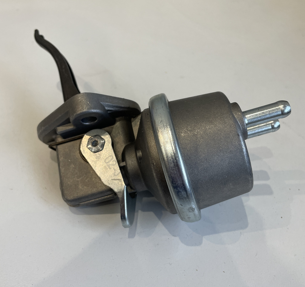 John Deere - mechaniczna pompa paliwa RE61260 - Пумпа за гориво за Земјоделска машина: слика 1 John Deere - mechaniczna pompa paliwa RE61260 - Пумпа за гориво за Земјоделска машина: слика 1