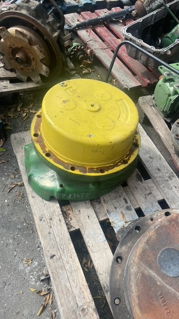 John deere 8430 , 8345r , 8360r zwolnica zwrotnica - Рукавец за Земјоделска машина: слика 1 John deere 8430 , 8345r , 8360r zwolnica zwrotnica - Рукавец за Земјоделска машина: слика 1