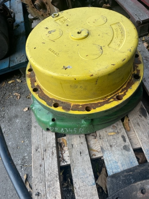 John deere zwolnica zwrotnica Piasta joh deere 8430 , 8320r , 8400r - Рукавец за Земјоделска машина: слика 1 John deere zwolnica zwrotnica Piasta joh deere 8430 , 8320r , 8400r - Рукавец за Земјоделска машина: слика 1