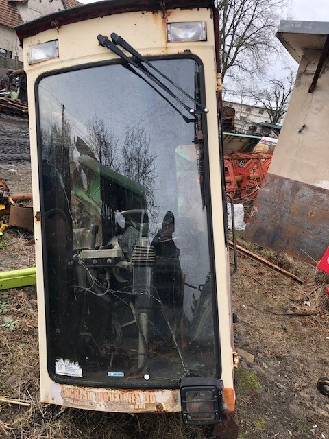 Kabina - Кабина за Земјоделска машина: слика 1 Kabina - Кабина за Земјоделска машина: слика 1