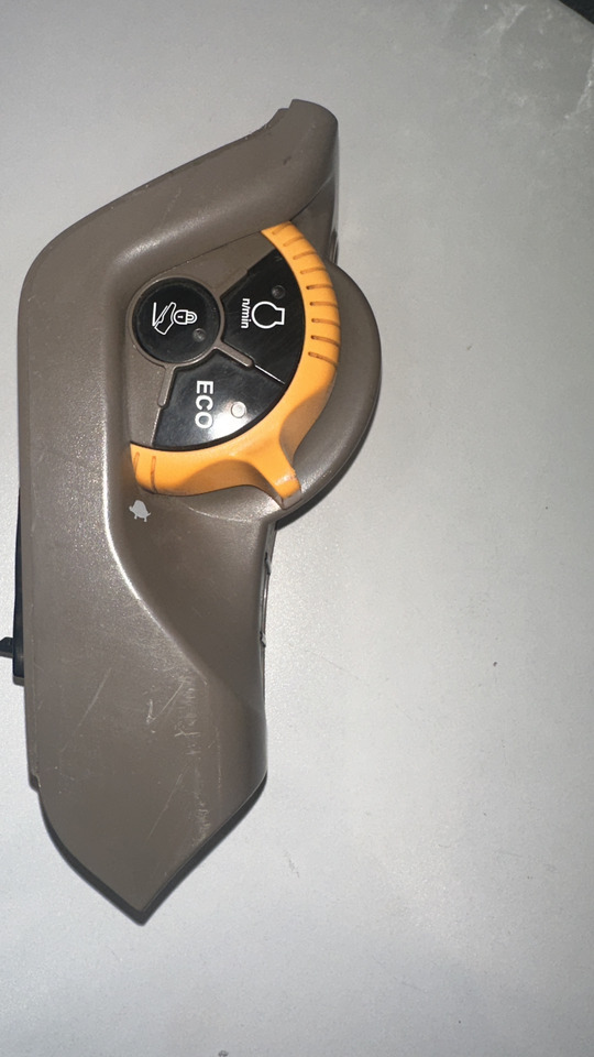 Klawisze hydrauliki john deere panel sterowania - Контролна табла за Земјоделска машина: слика 5 Klawisze hydrauliki john deere panel sterowania - Контролна табла за Земјоделска машина: слика 5