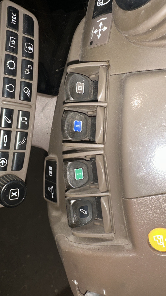 Klawisze hydrauliki john deere panel sterowania - Контролна табла за Земјоделска машина: слика 2 Klawisze hydrauliki john deere panel sterowania - Контролна табла за Земјоделска машина: слика 2