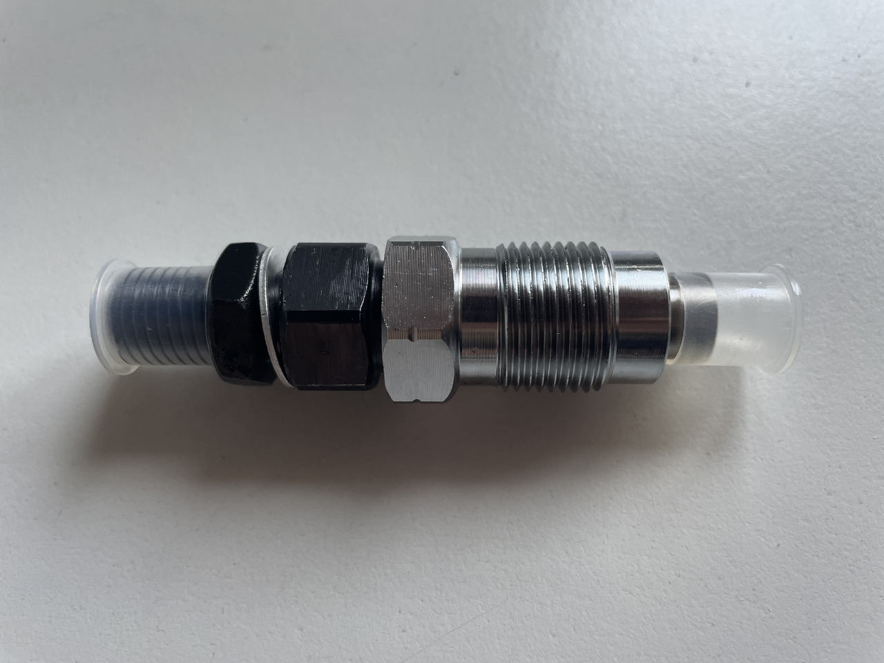 Kubota D722 D782 D902 Z402 Z482 Z602 - wtryskiwacz paliwa 16001-53000 - Инјектор за Градежна машина: слика 1 Kubota D722 D782 D902 Z402 Z482 Z602 - wtryskiwacz paliwa 16001-53000 - Инјектор за Градежна машина: слика 1