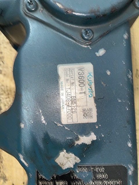 Kubota V3600 , V3300 kolektor wydechowy turbospręźarka turbina - Издувен колектор за Земјоделска машина: слика 3 Kubota V3600 , V3300 kolektor wydechowy turbospręźarka turbina - Издувен колектор за Земјоделска машина: слика 3