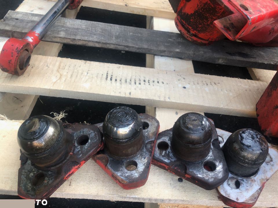 Manitou Carraro - Sworzeń Zwrotnicy - Рукавец за Земјоделска машина: слика 2 Manitou Carraro - Sworzeń Zwrotnicy - Рукавец за Земјоделска машина: слика 2