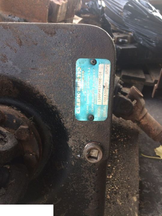 Matbro Tr 250 skrzynia Clark Hurth 1106Fmt12 - Менувач за Телескопски ракувач: слика 1 Matbro Tr 250 skrzynia Clark Hurth 1106Fmt12 - Менувач за Телескопски ракувач: слика 1