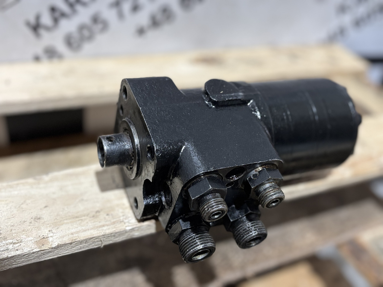 New Holland Orbitrol T6070 T6080 T6090 T7060 T7070 CASE Puma 47136607 - Управувачка пумпа за Земјоделска машина: слика 4 New Holland Orbitrol T6070 T6080 T6090 T7060 T7070 CASE Puma 47136607 - Управувачка пумпа за Земјоделска машина: слика 4