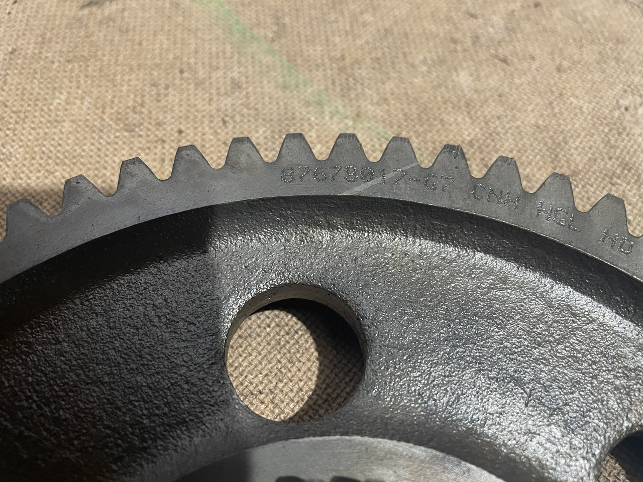 New Holland T6 T7 - koło zębate 87678017 - Трансмисија за Земјоделска машина: слика 2 New Holland T6 T7 - koło zębate 87678017 - Трансмисија за Земјоделска машина: слика 2