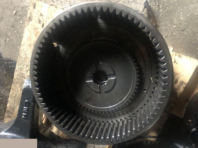 New Holland TM T7 - Zwolnica - Конечен редуктор за Земјоделска машина: слика 3 New Holland TM T7 - Zwolnica - Конечен редуктор за Земјоделска машина: слика 3