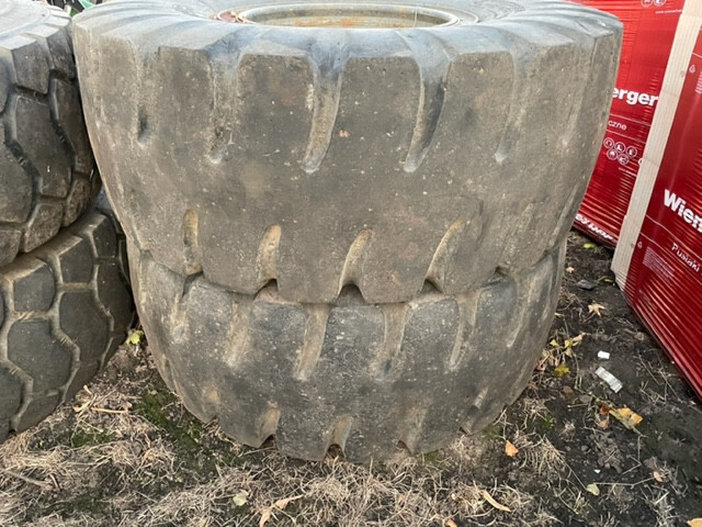 Opona Goodyear 20.5r25 - Гума за Земјоделска машина: слика 1 Opona Goodyear 20.5r25 - Гума за Земјоделска машина: слика 1