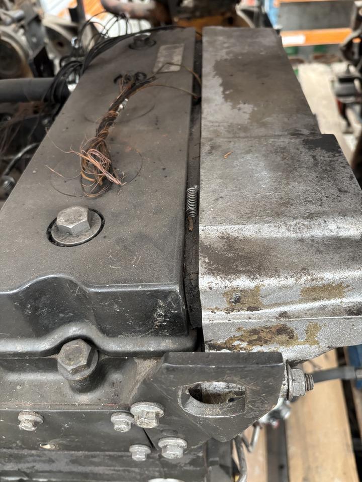 Perkins 1727/2200 Silnik Blok Pokrywa Koło Zamachowe Wał Miska CZĘŚCI - Замаец за Земјоделска машина: слика 3 Perkins 1727/2200 Silnik Blok Pokrywa Koło Zamachowe Wał Miska CZĘŚCI - Замаец за Земјоделска машина: слика 3