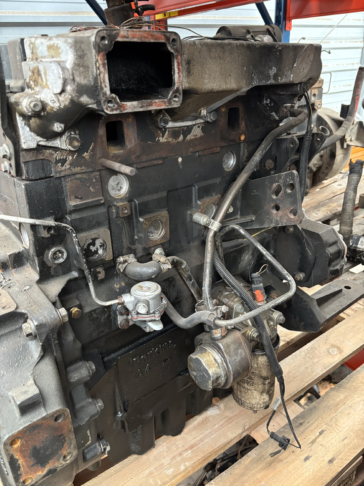 Perkins 1727/2200 Silnik Blok Pokrywa Koło Zamachowe Wał Miska CZĘŚCI - Замаец за Земјоделска машина: слика 2 Perkins 1727/2200 Silnik Blok Pokrywa Koło Zamachowe Wał Miska CZĘŚCI - Замаец за Земјоделска машина: слика 2