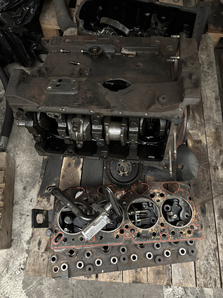 Perkins 1906/2200 Silnik Miska Wał Koło Zamachowe CZĘŚCI - Замаец за Земјоделска машина: слика 1 Perkins 1906/2200 Silnik Miska Wał Koło Zamachowe CZĘŚCI - Замаец за Земјоделска машина: слика 1