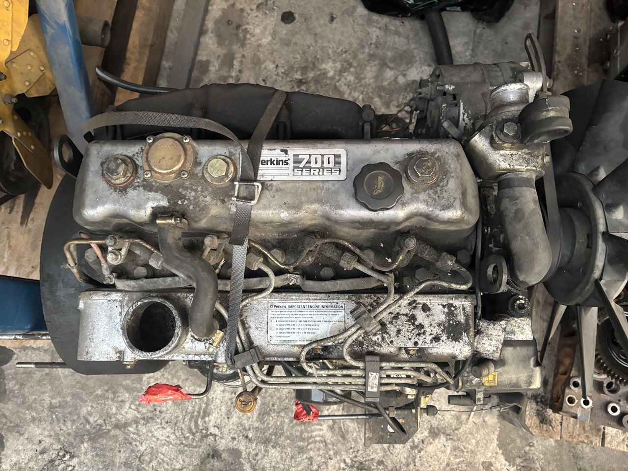 Perkins UA80955 1927/2200 Silnik CZĘŚĆI - Мотор и делови за Земјоделска машина: слика 3 Perkins UA80955 1927/2200 Silnik CZĘŚĆI - Мотор и делови за Земјоделска машина: слика 3